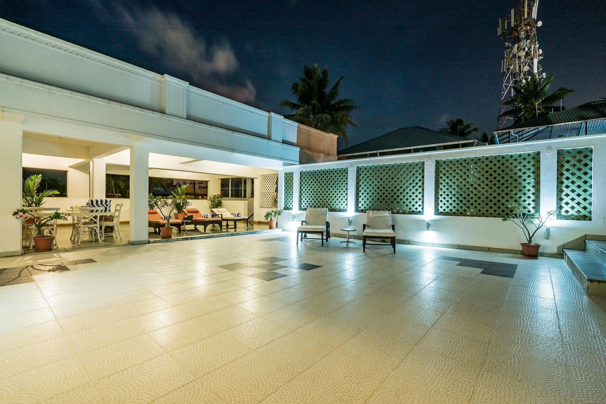 Tissa'S Inn Kochi Exterior foto