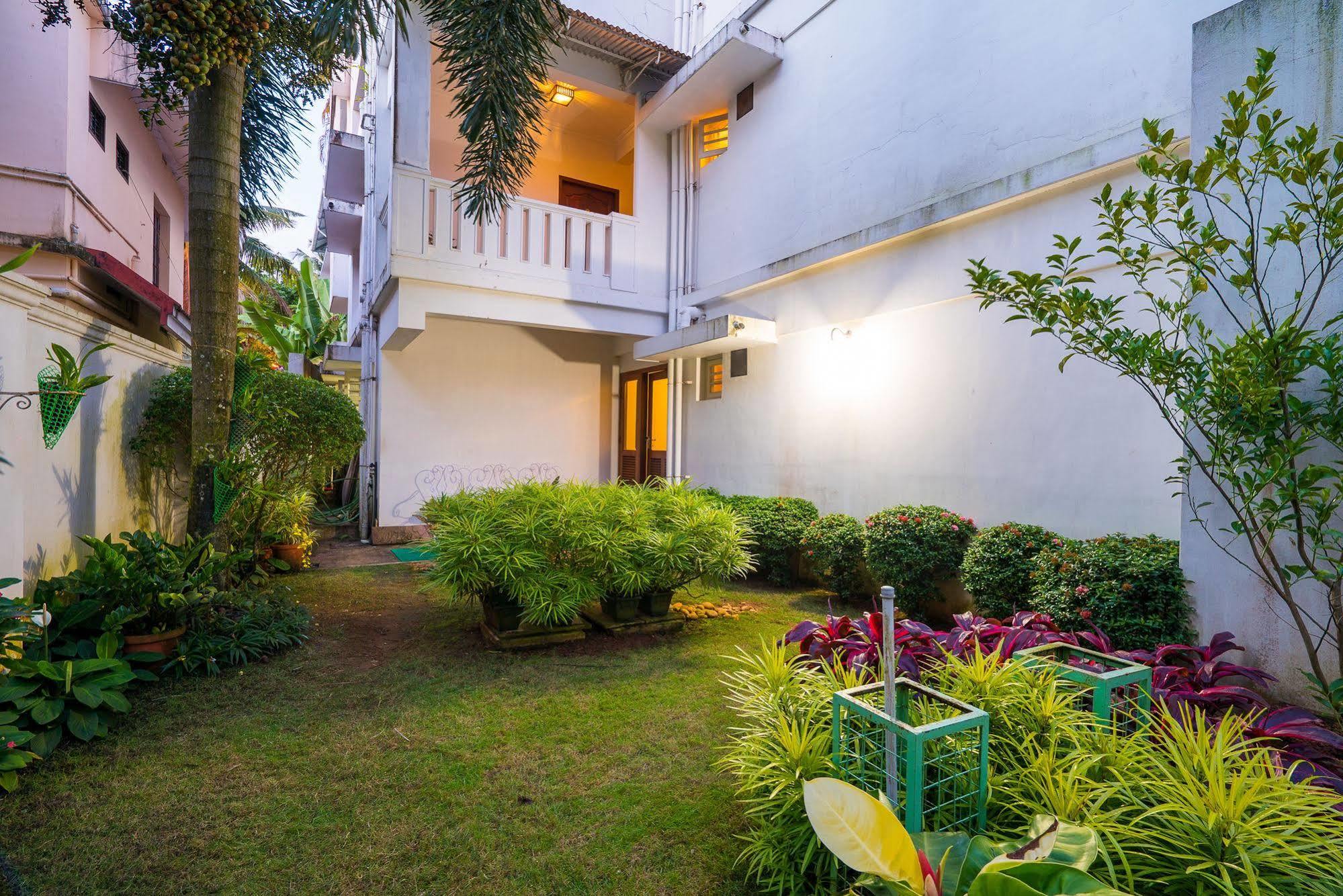 Tissa'S Inn Kochi Exterior foto